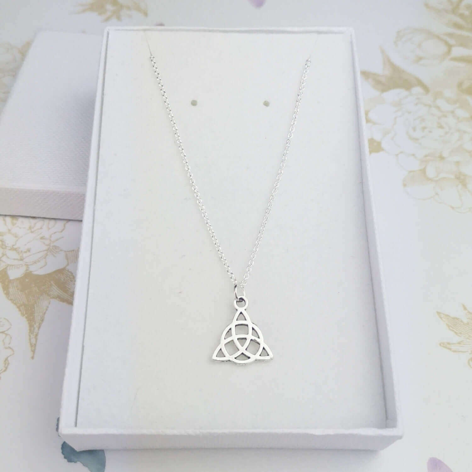 Celtic triquetra necklace