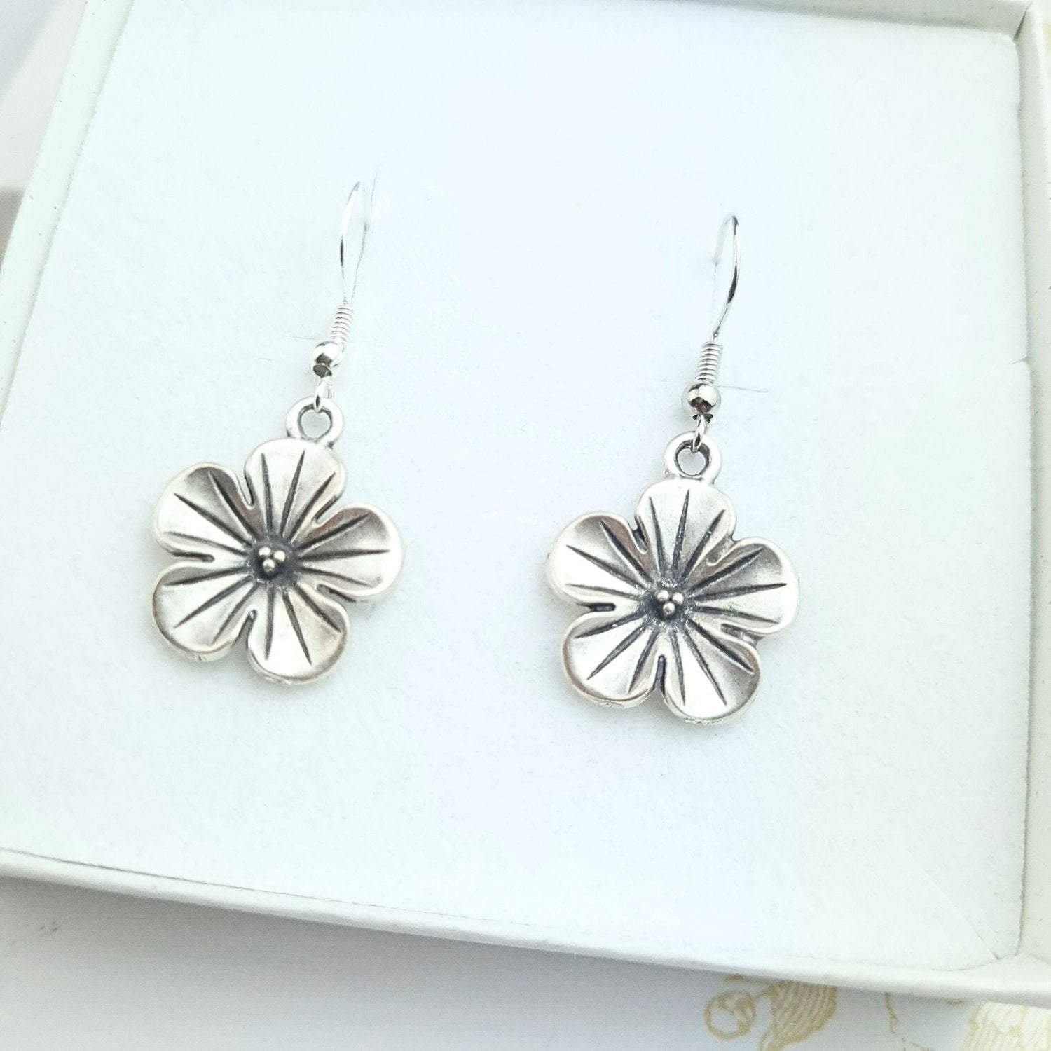 sterling silver dangle drop daisy earrings