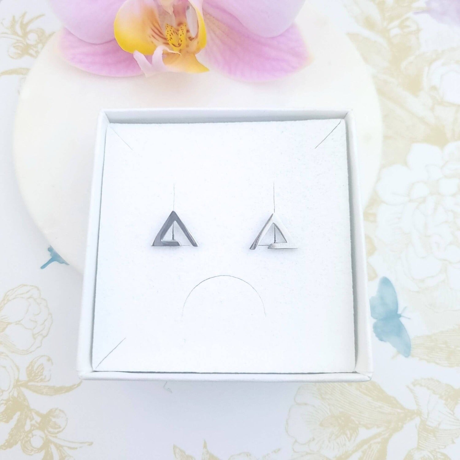 geometric triangle stud earrings in gift box