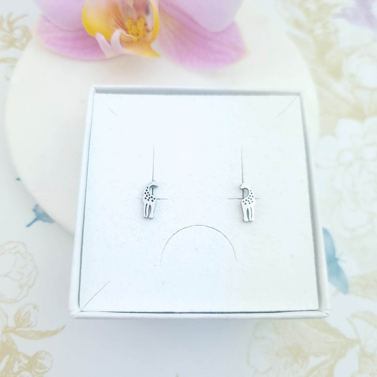 cute giraffe earrings in gift box