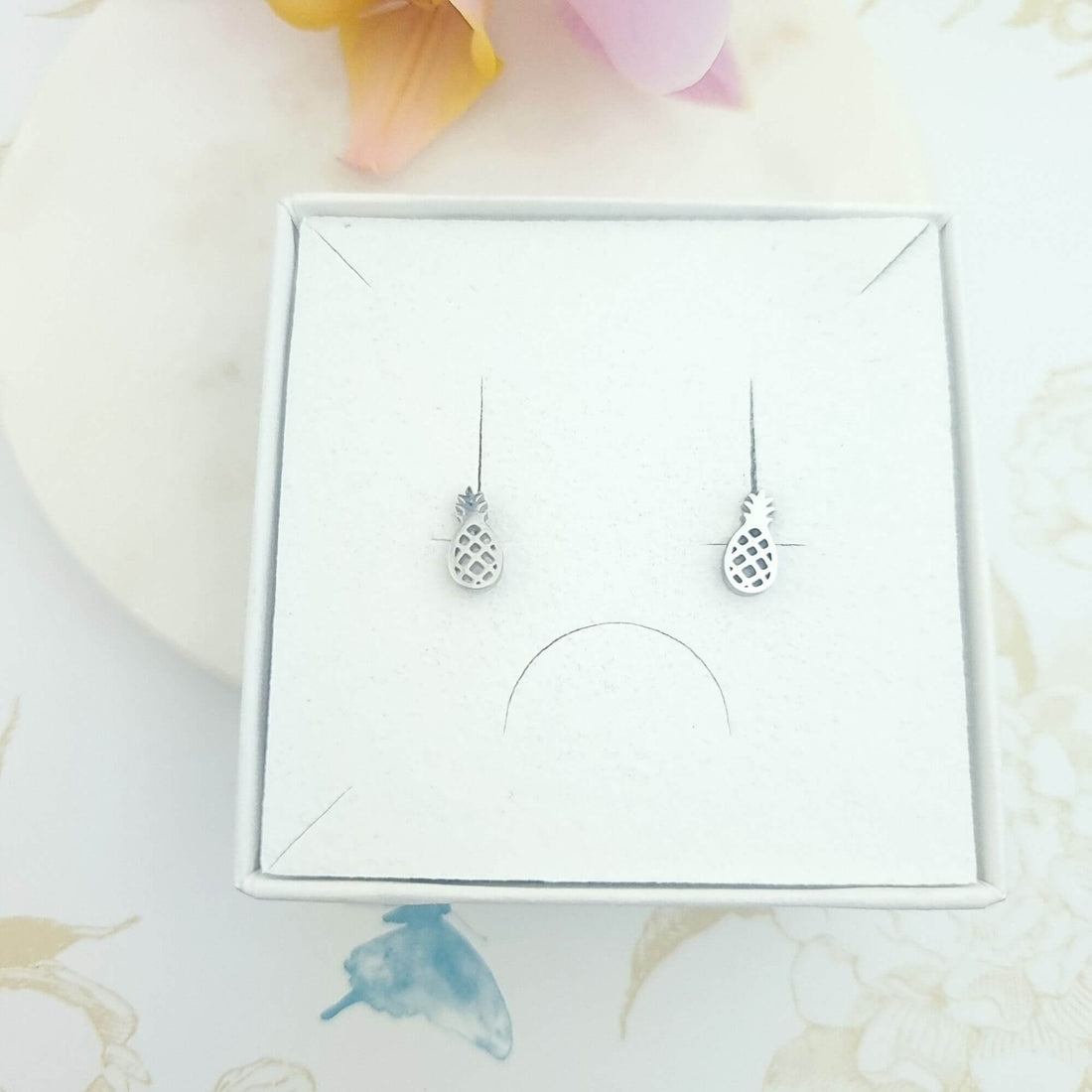 pineapple stud earrings