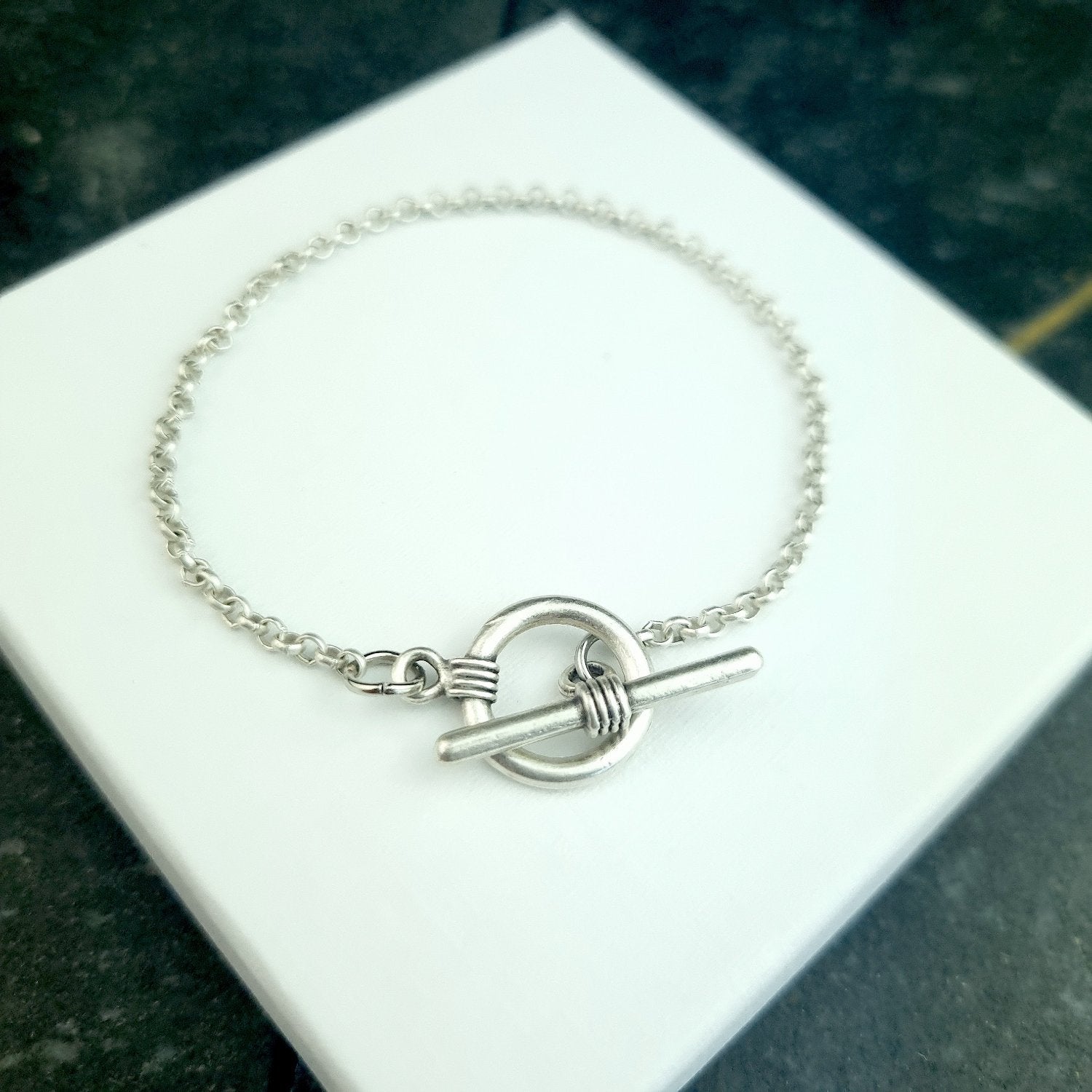 T-bar clasp silver bracelet link