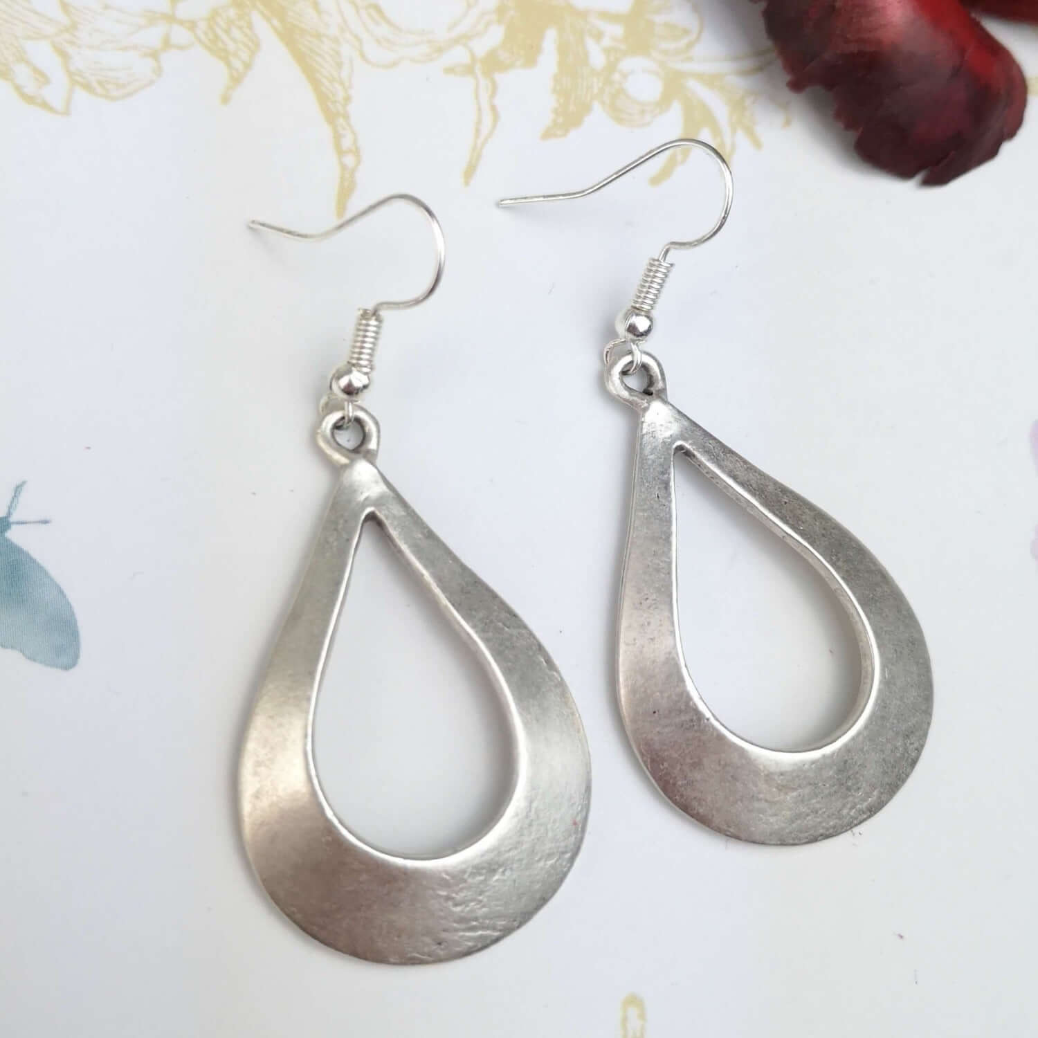 Large teardrop silver earrings