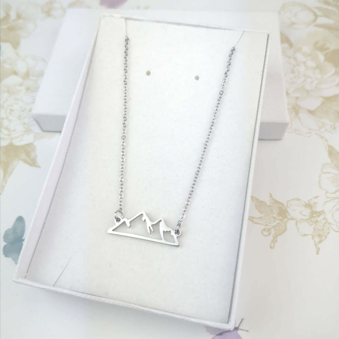 Mountain necklace