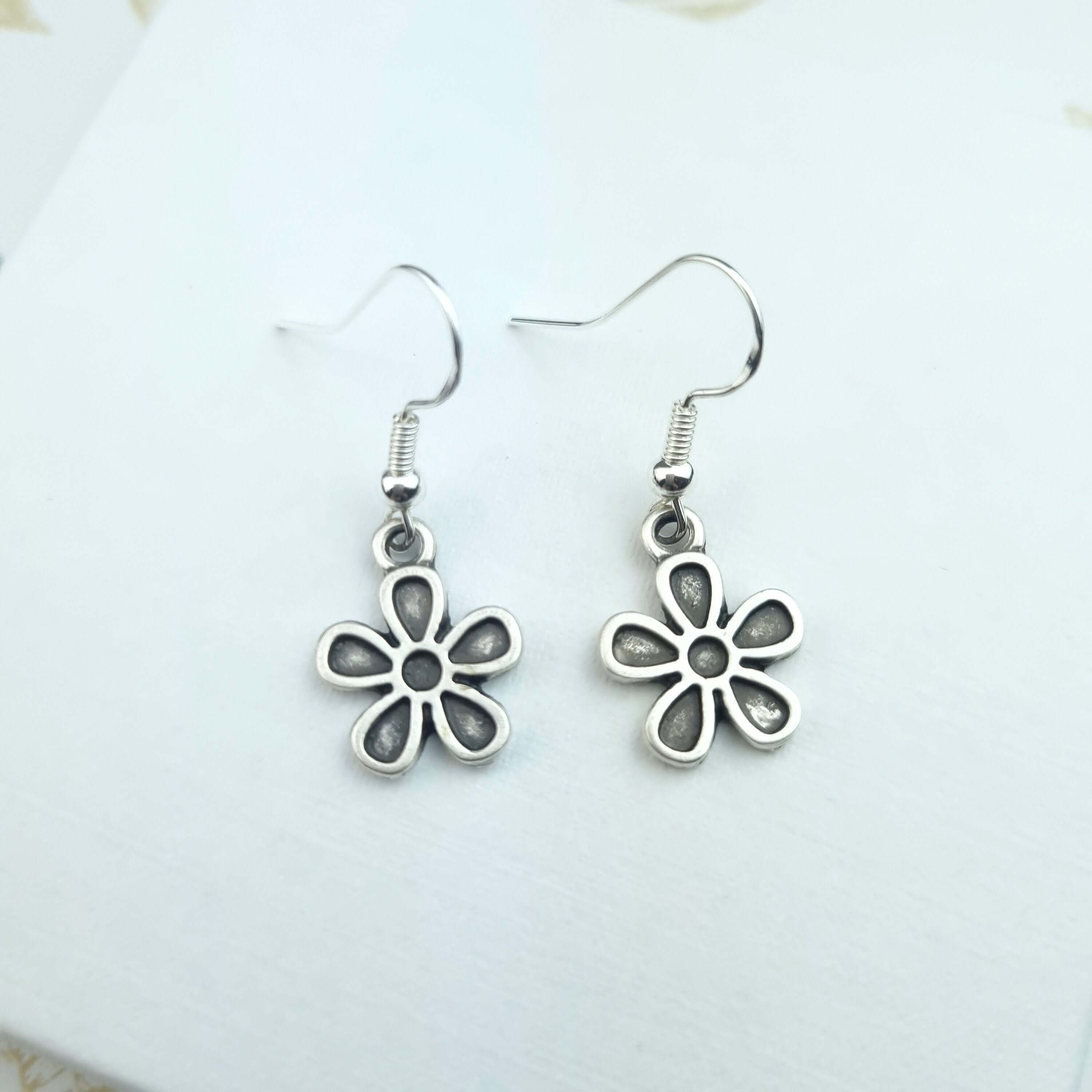 daisy flower drop earrings boho style